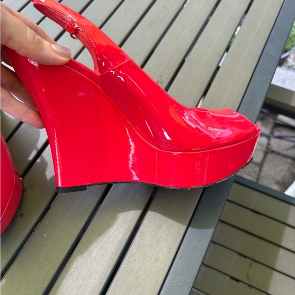 Gucci Red Patent Leather Slingback Wedge EUC size 8.5 - Picture 6 of 11